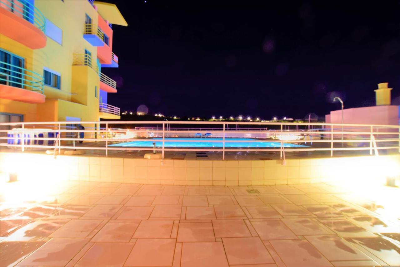 Ferienwohnung Marina De Albufeira T1 Ate 2 Pax Ou T2 Ate 6 Pax Com Piscina E Vista Marina Exterior foto